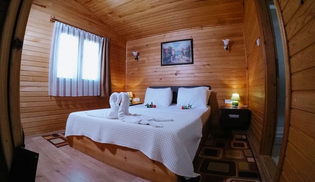 Canada Hotel & Bungalows in Kemer