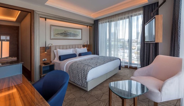 Golden Tulip Istanbul Bayrampasa