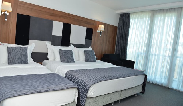 Lova Hotel SPA