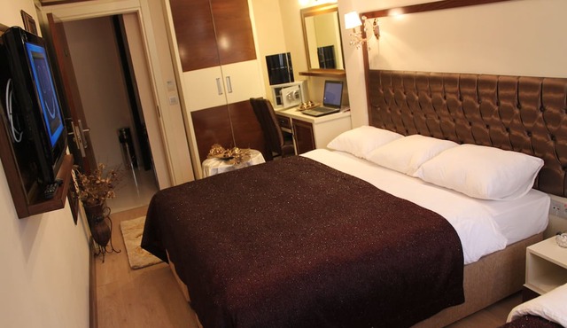 Gloria Tibi Hotel