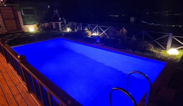 nİlmiye 2+1 Heating Pool - Lake View - Jacuzzi - Fireplace - 4 Person Bungalow in Sakarya