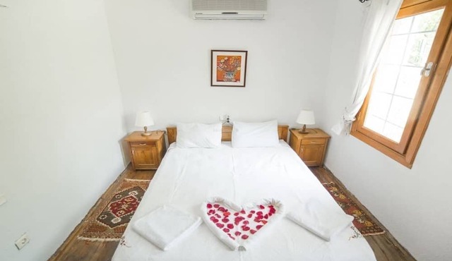 KLEO COTTAGES -1