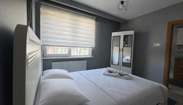 Vibe Suit in Eskisehir