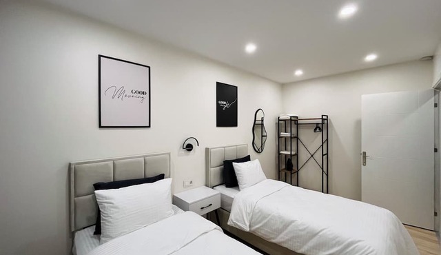 Two-Bedroom Apartment in Taksim - No: 9