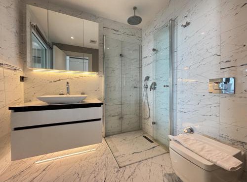 Luxury Studio on the 19th Floor Queen Bomonti in Istanbul