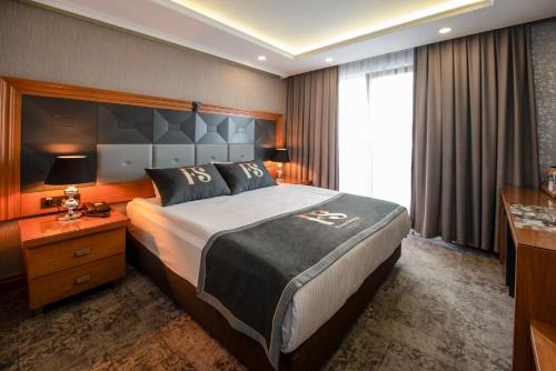 FOUR SEVEN HOTEL