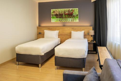 Adresin Hotel