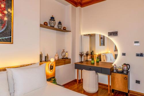 Elmina Beyoğlu Hotel