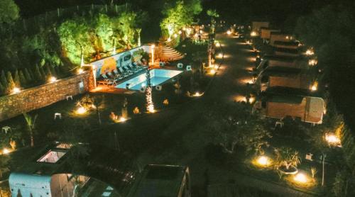 Güneş'te Karavan in Karaburun