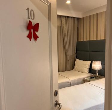 Ten Rooms Istanbul Hotel