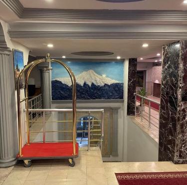 Hotel Ararat
