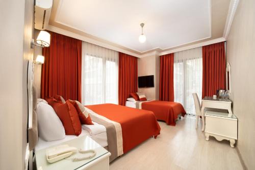 Deluxe Newport Hotel - Old City