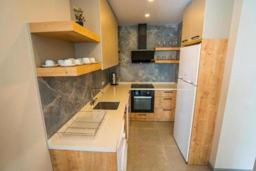 Letstay Marine Homes